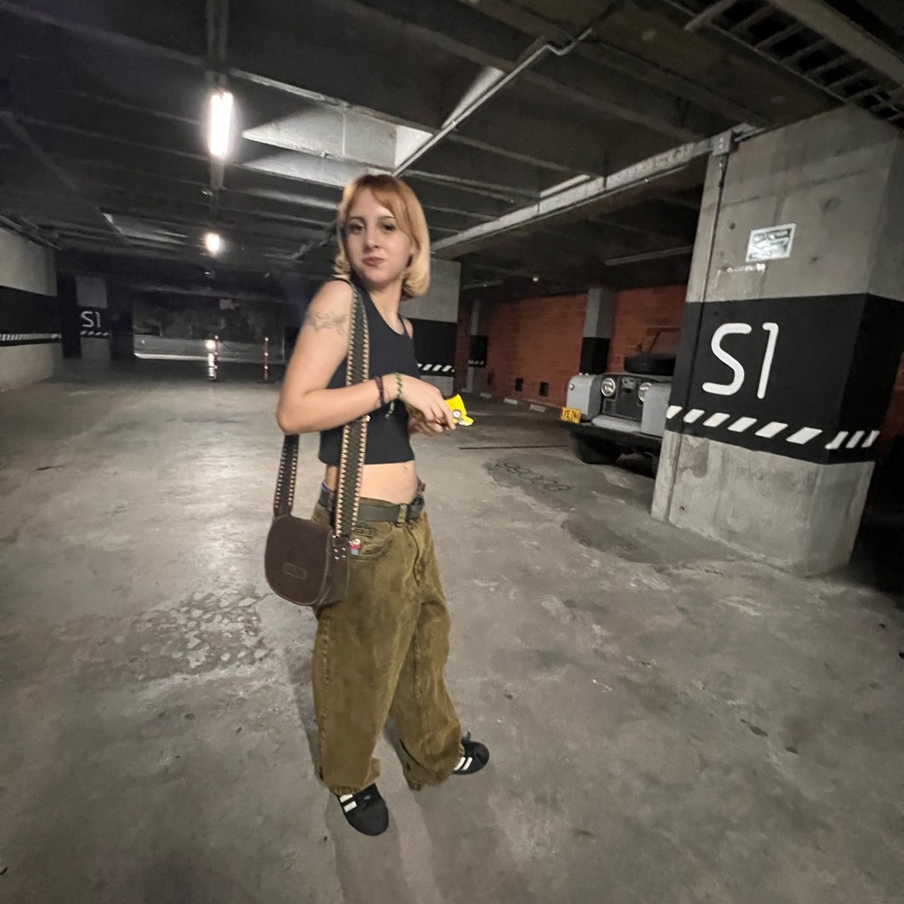 Meet your Posher, Hailey